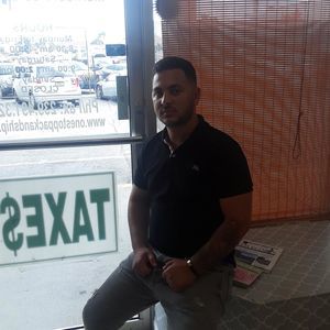 Meet your Posher, Adrian